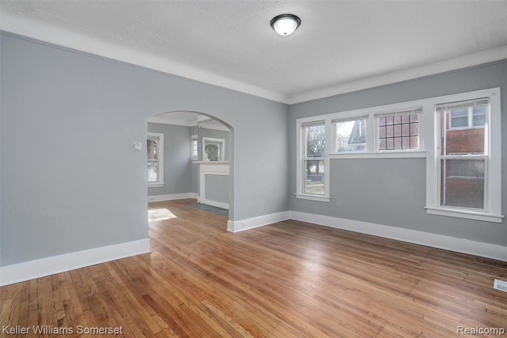3322 Webb St - Photo 2 of 16