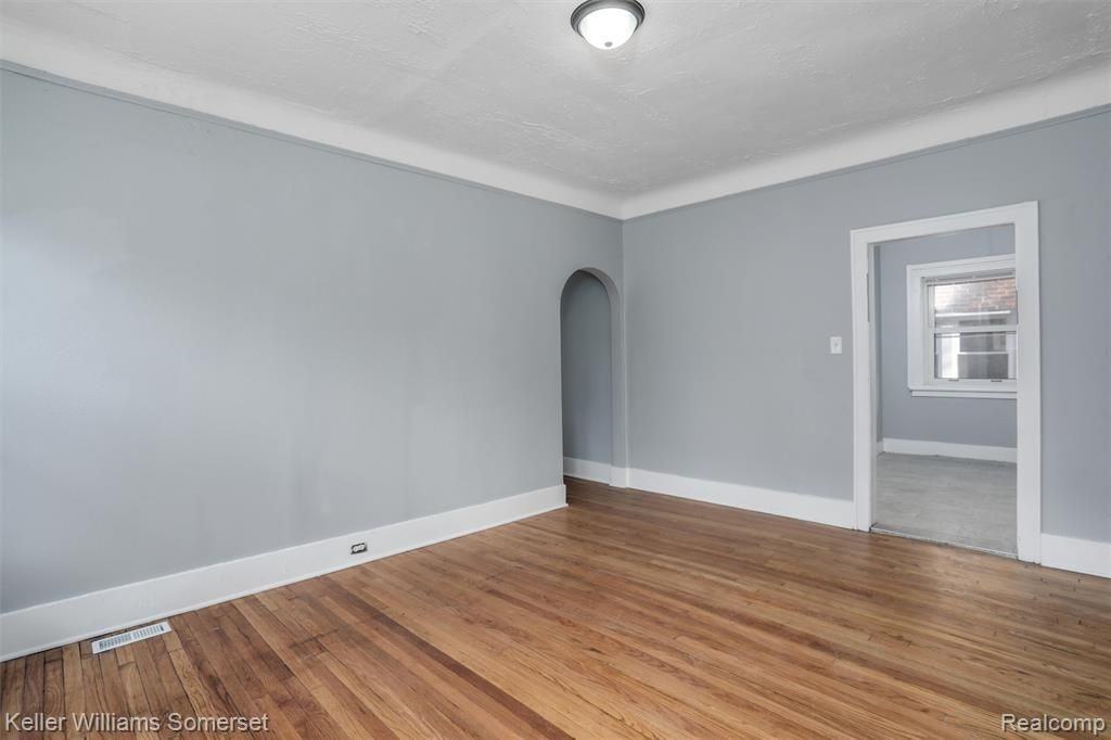 3322 Webb St - Photo 3 of 16