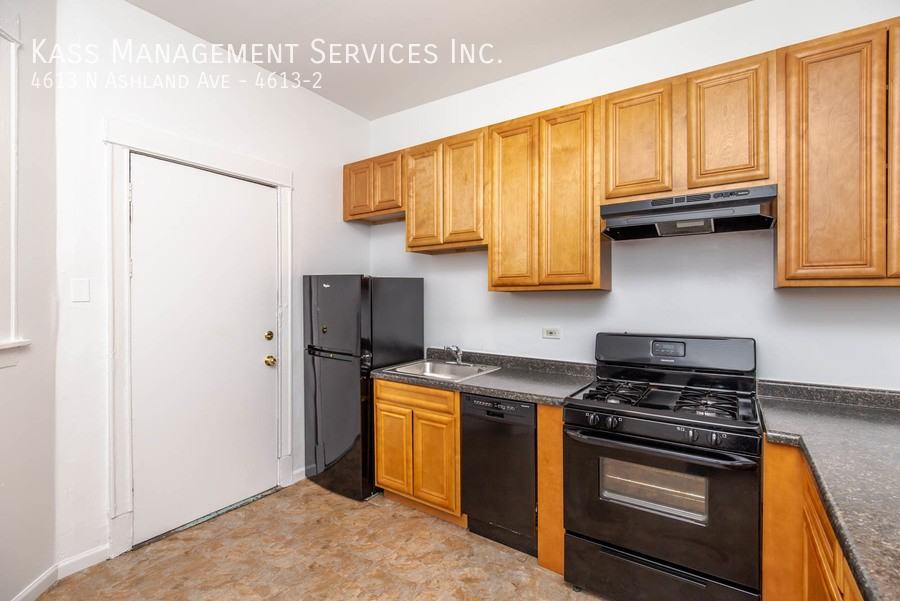 4613 N Ashland Ave #4613-2 - Photo 2 of 9