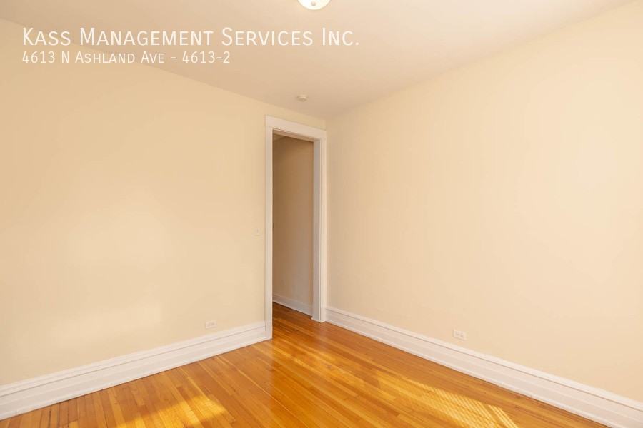 4613 N Ashland Ave #4613-2 - Photo 3 of 9