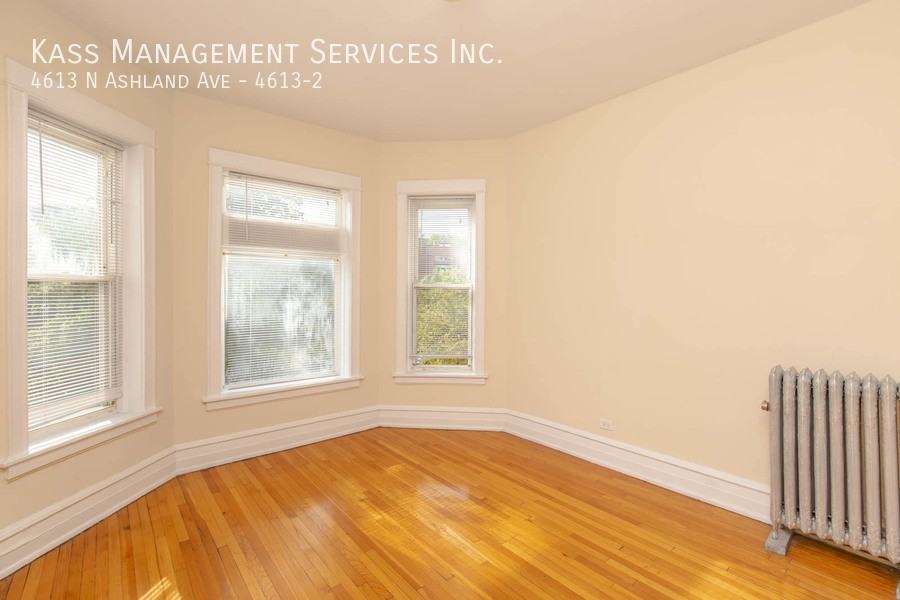 4613 N Ashland Ave #4613-2 - Photo 4 of 9