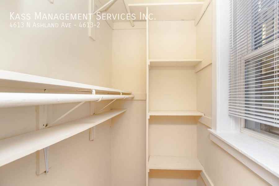 4613 N Ashland Ave #4613-2 - Photo 5 of 9