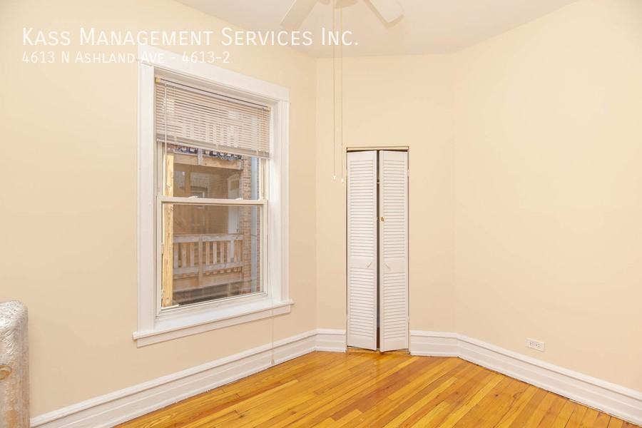 4613 N Ashland Ave #4613-2 - Photo 6 of 9