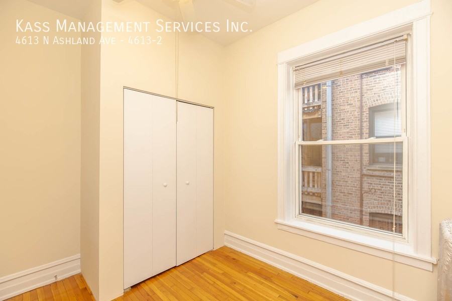 4613 N Ashland Ave #4613-2 - Photo 7 of 9