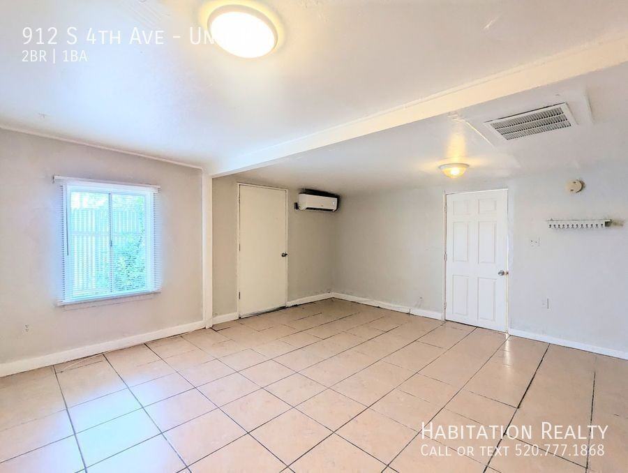 912 S 4th Ave #B - Photo 6 of 12