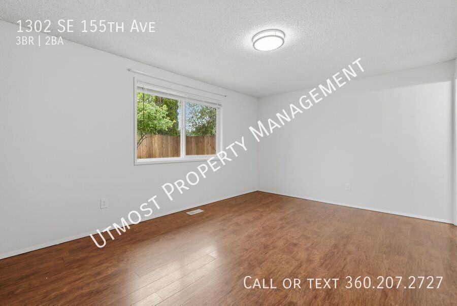 1302 Se 155th Ave - Photo 7 of 12