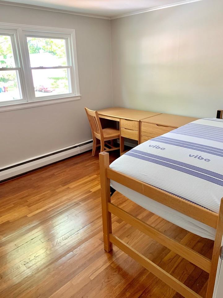 83 Hilldale Rd - Photo 4 of 4