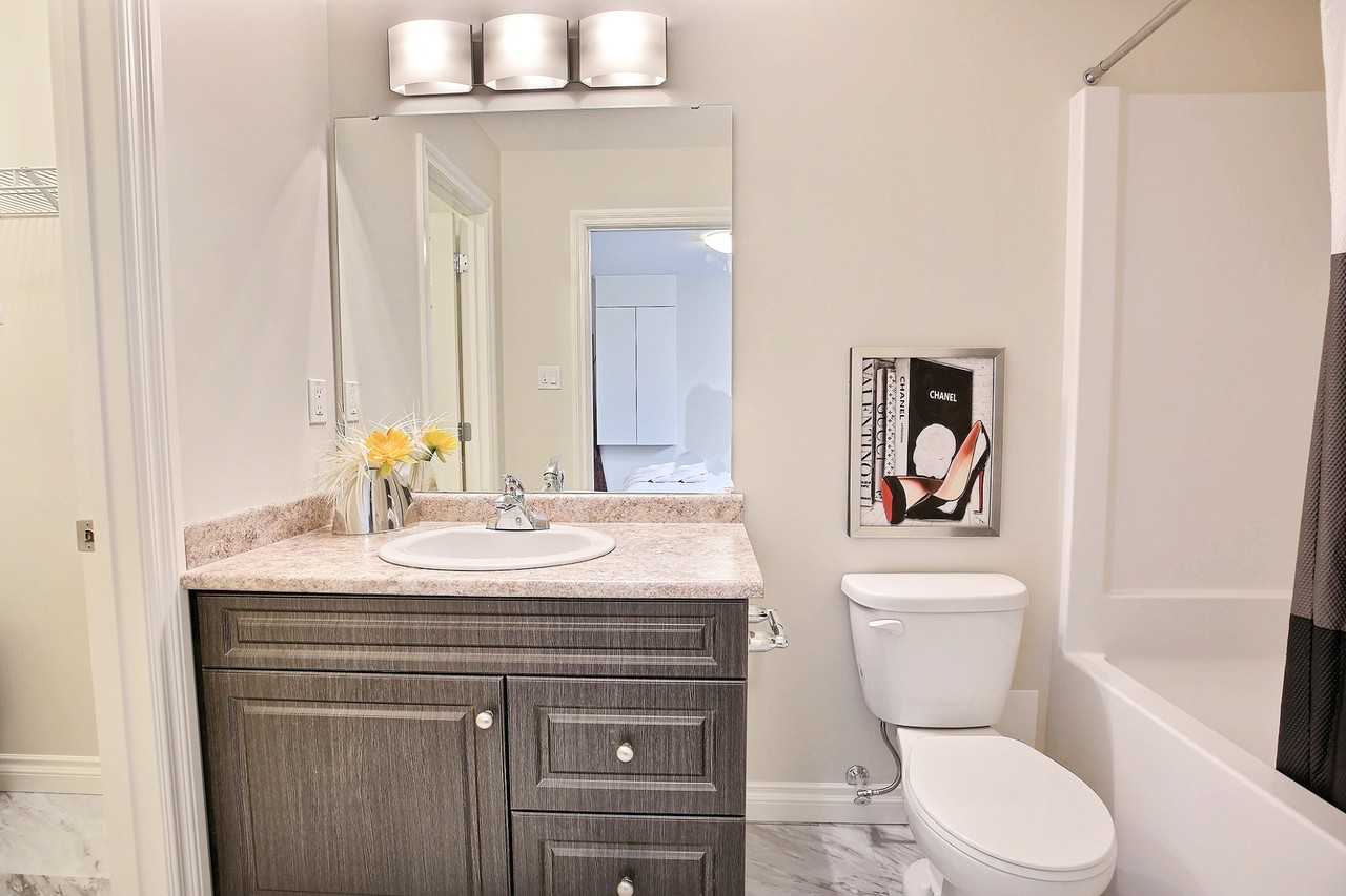 Harbour Landing Vedette Duplexes 20 - Photo 3 of 11