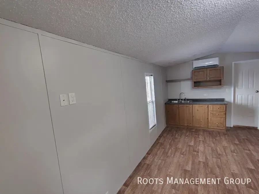 3707 E US Business 83, #39 #39 - Photo 5 of 19