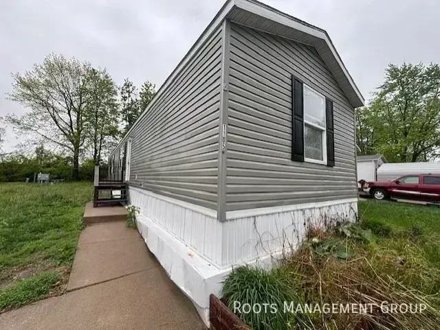 1105 W Mactavish Rd - Photo 3 of 21