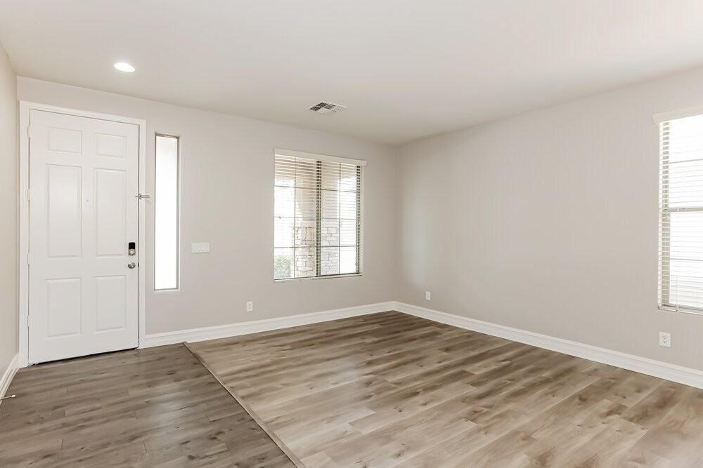 6842 W Nadine Way - Photo 5 of 20