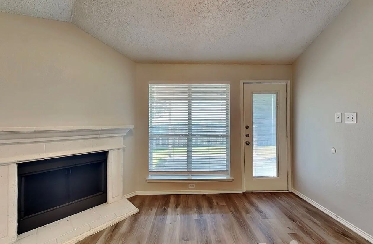 10220 Dallam Lane - Photo 5 of 16