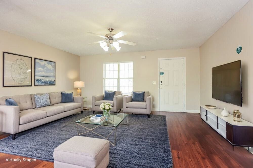 8813 Cressent Glen Ct - Photo 4 of 20