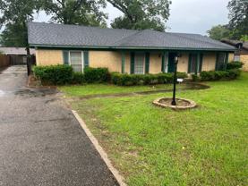 902 Silver Falls Rd - Photo 1 of 1