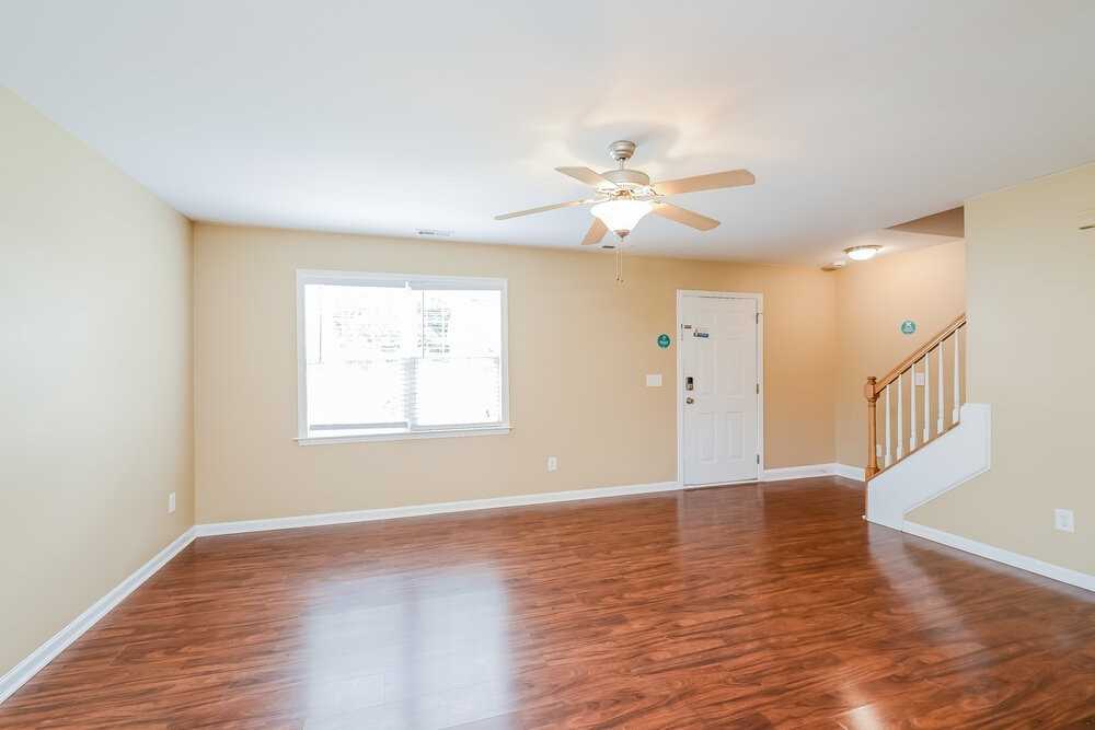 3384 Tinley Park Dr - Photo 4 of 17