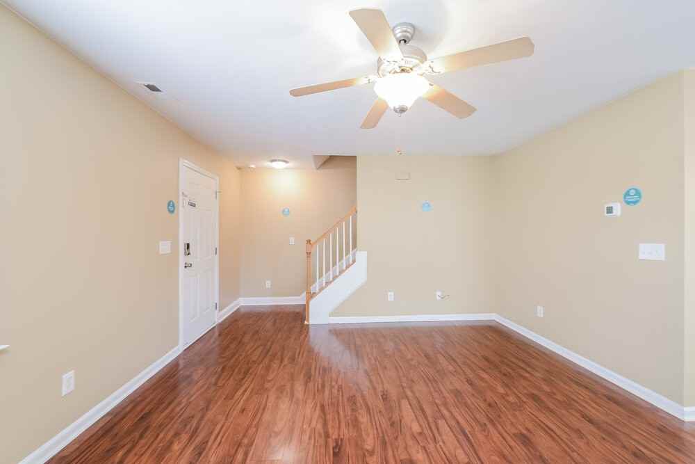 3384 Tinley Park Dr - Photo 5 of 17