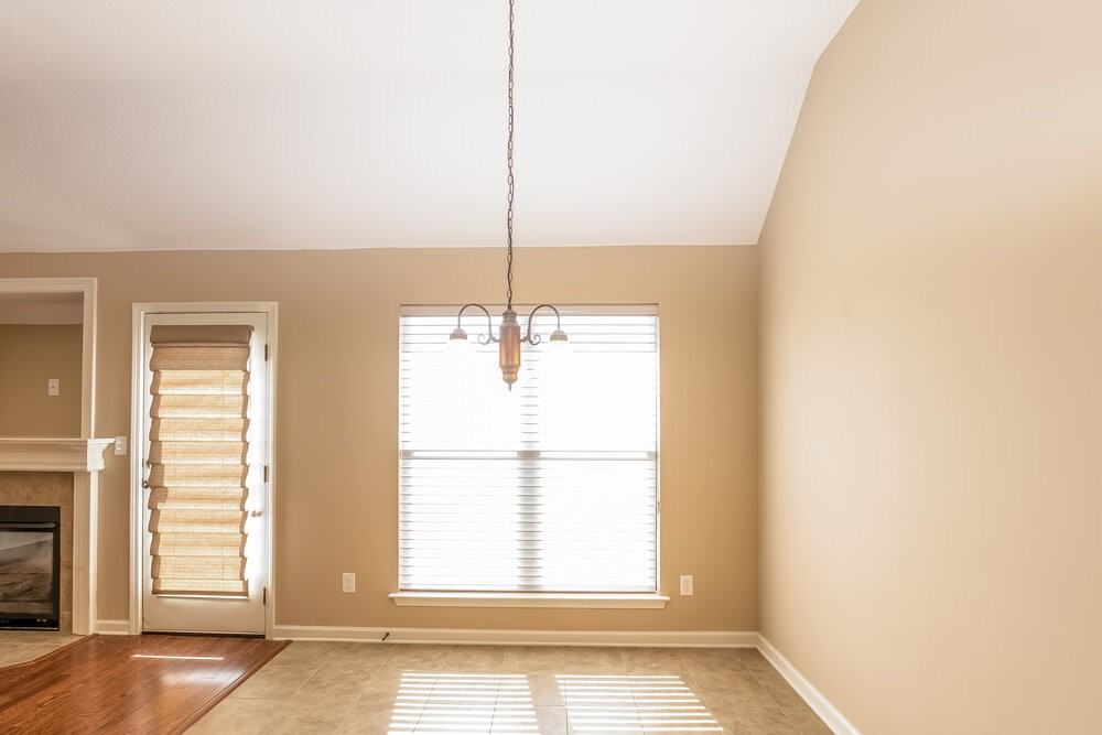 12379 Bevan Dr - Photo 3 of 17