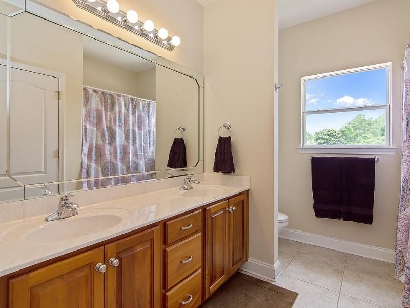 2396 Palm Harbor Dr - Photo 5 of 40