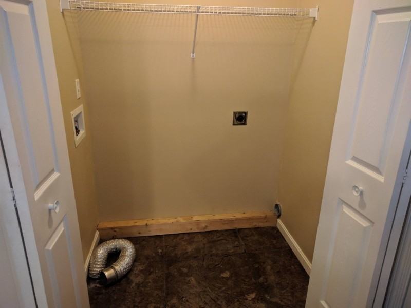 1527 Lynch Ln #B - Photo 5 of 17