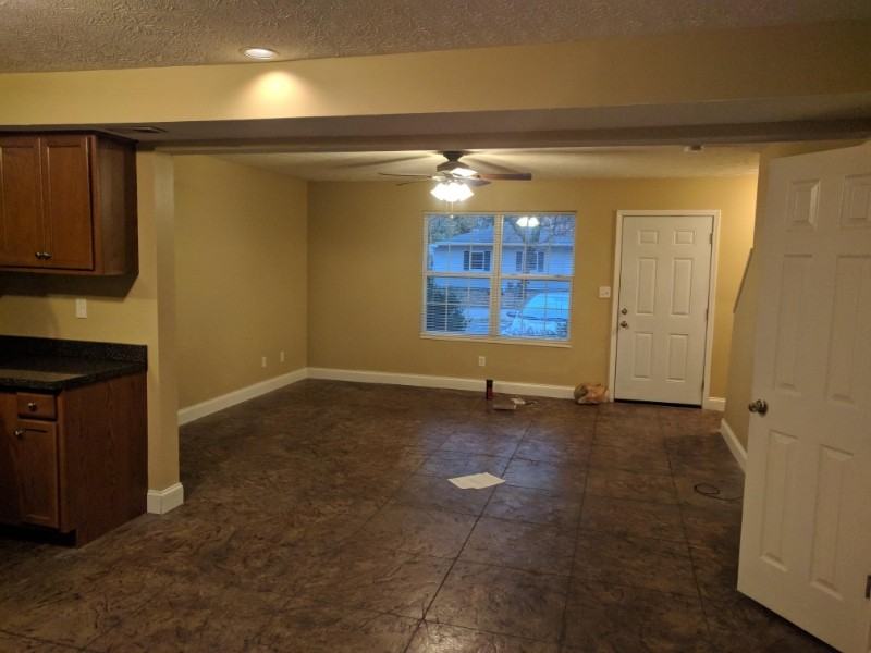 1527 Lynch Ln #B - Photo 7 of 17