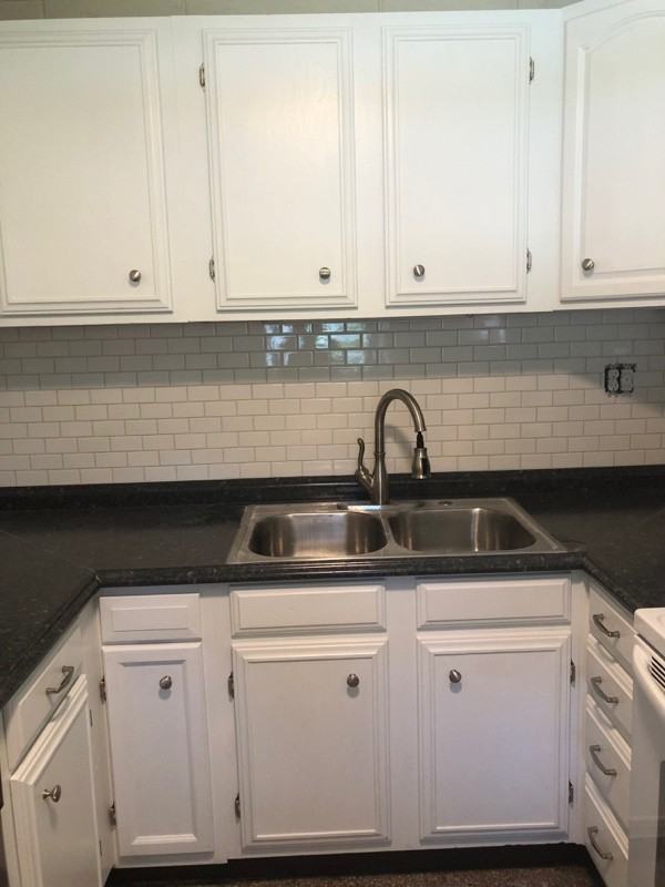 1619 25th St - Photo 2 of 8