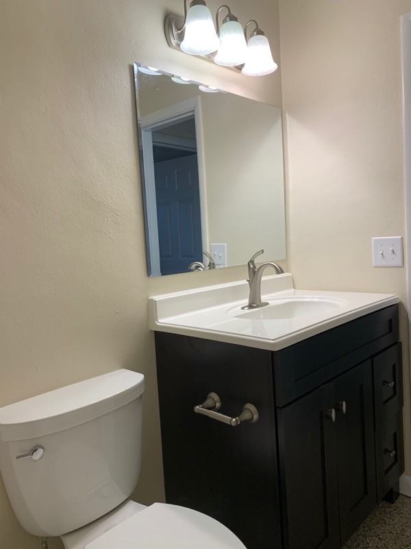 1619 25th St - Photo 3 of 8