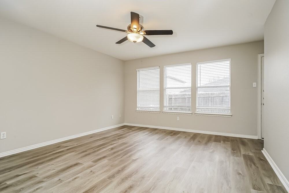 2232 Southway - Photo 3 of 16