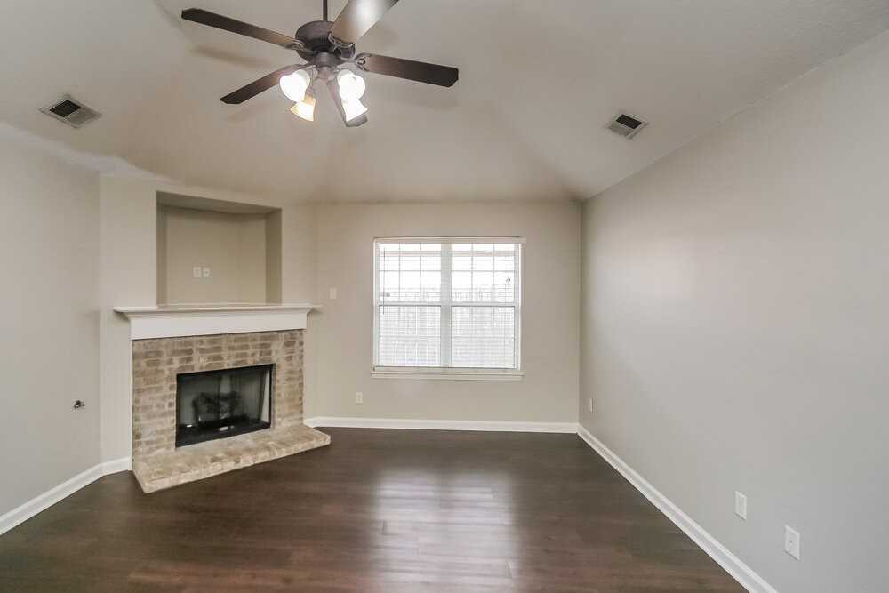 1719 Brentford Cv - Photo 6 of 19