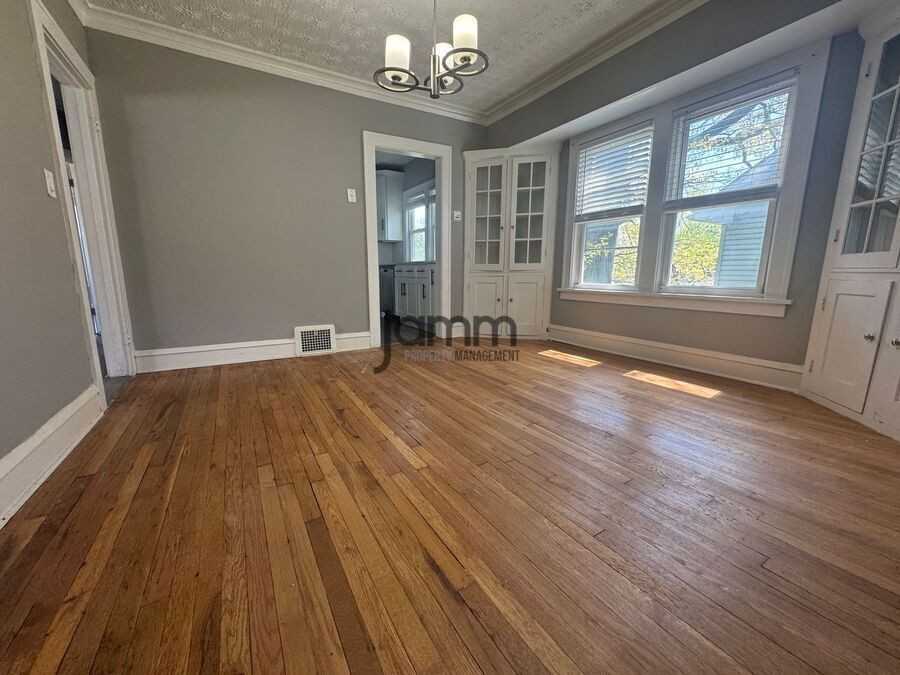 2121 Carabel Avenue - 2121 Carabel Ave #2 - Photo 5 of 18