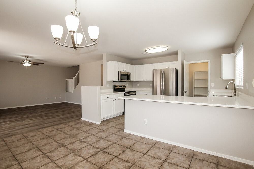 12830 W Via Camille - Photo 6 of 17