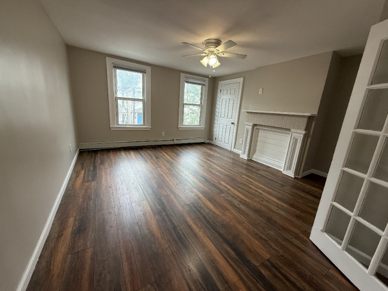 306 Townsend St #2 - Photo 4 of 10