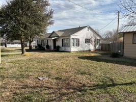 featured image of 1803 W Avenue H
