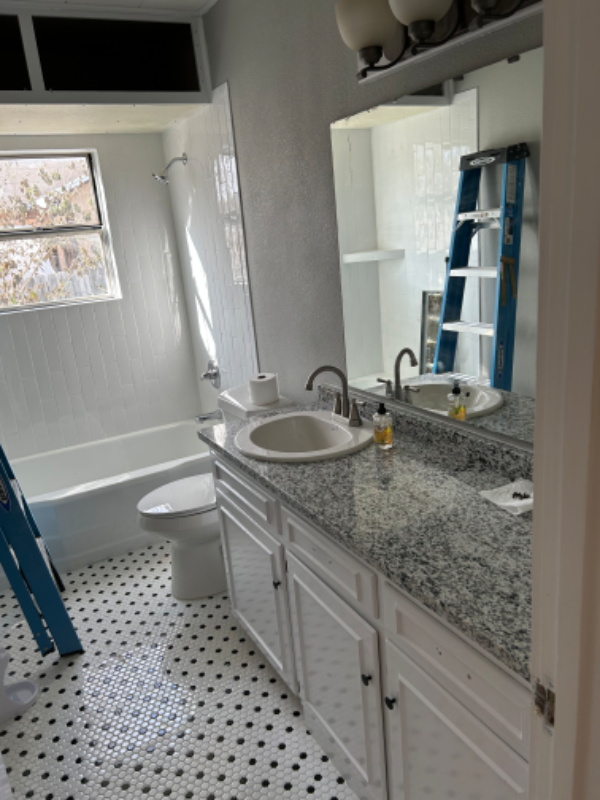 1803 W Avenue H - Photo 4 of 16