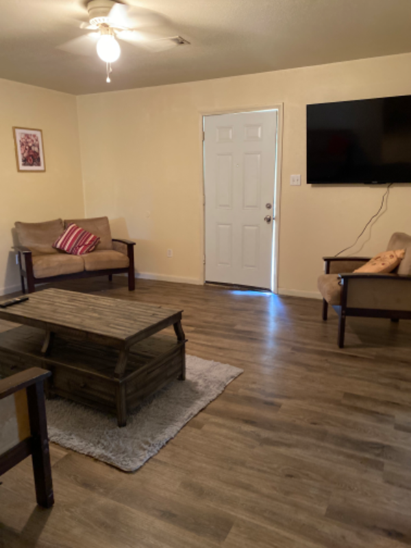20799 Pine Island Rd - Photo 3 of 24