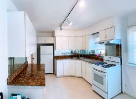 featured image of 6623 N California Ave #2