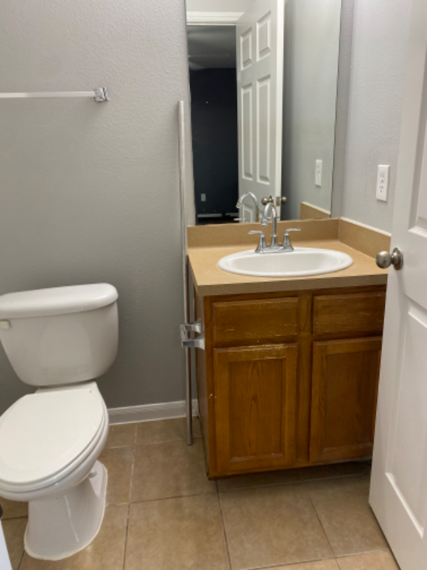 23240 High Point St - Photo 4 of 22