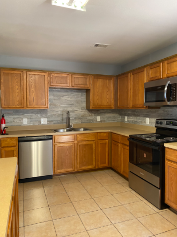 23240 High Point St - Photo 6 of 22
