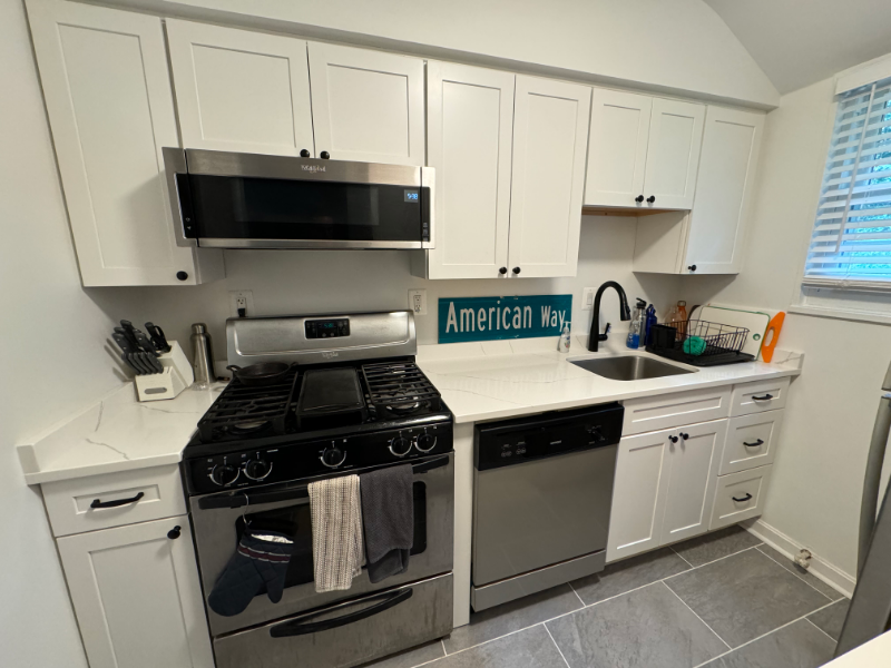 1220 N Meade St #1 - Photo 2 of 12