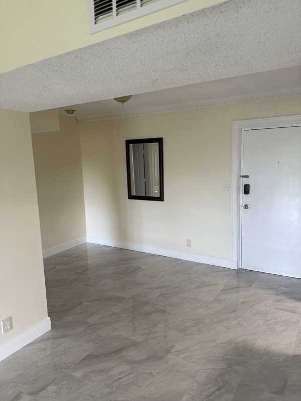 490 Nw 20th St #212 - Photo 6 of 16