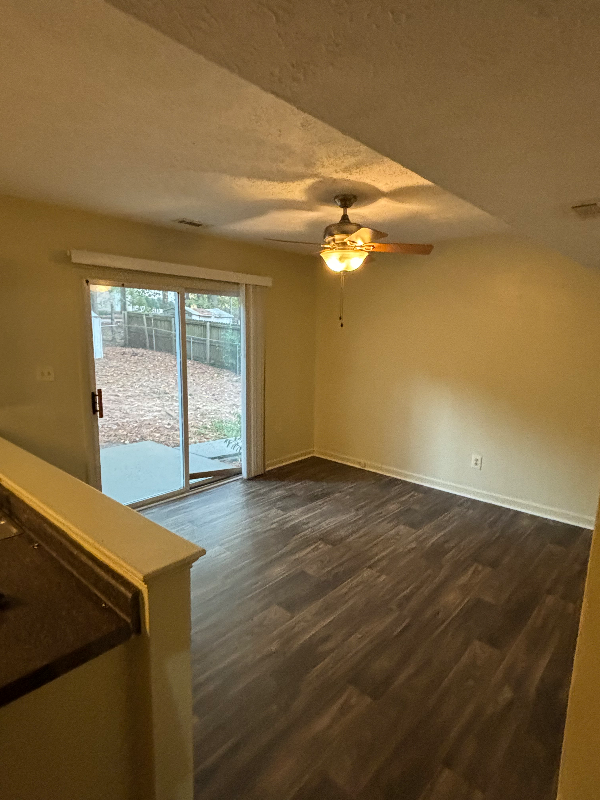 2801 Henslowe Dr - Photo 7 of 19