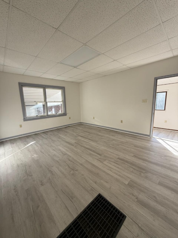 1109 16th Ave - Photo 4 of 9