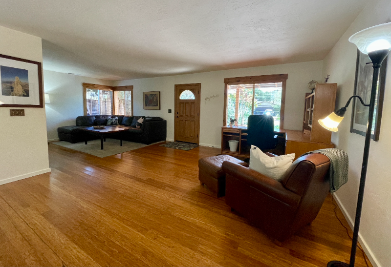 13752 Woodgate Pl - Photo 4 of 30