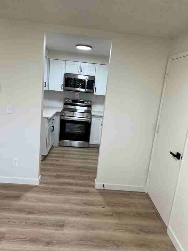906 Ne Hacienda Ct - Photo 6 of 7