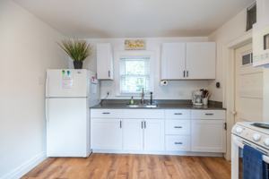 featured image of 809 Maxwell Ave #C
