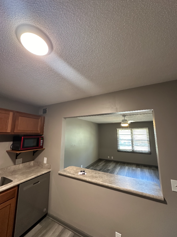 1002 Johnstown Ave - Photo 4 of 11