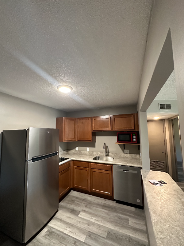 1002 Johnstown Ave - Photo 5 of 11