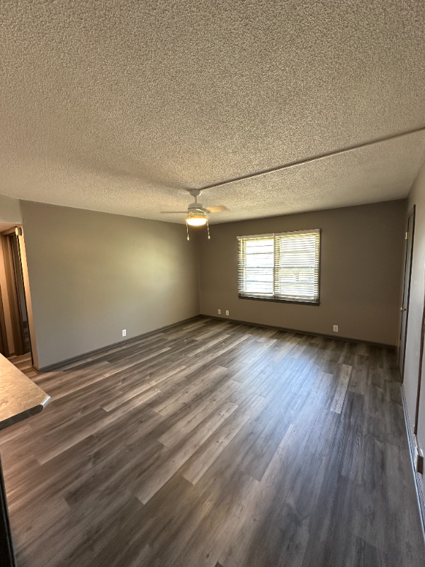 1002 Johnstown Ave - Photo 7 of 11