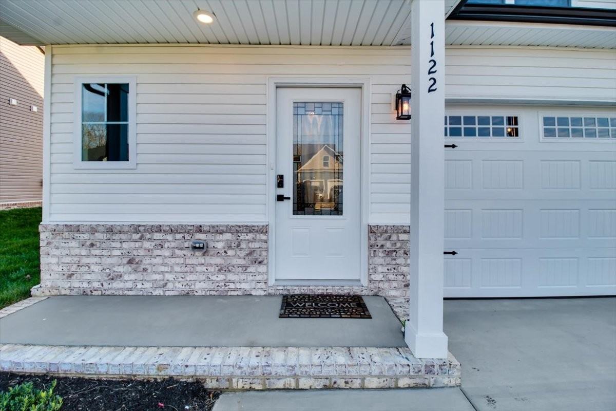 1122 Johnson St - Photo 2 of 17