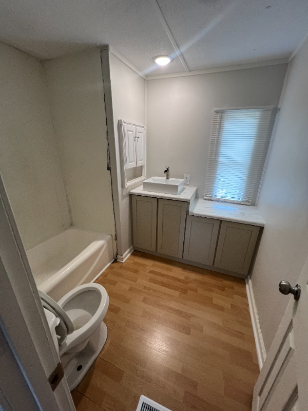 242 Dogwood Cir - Photo 5 of 8