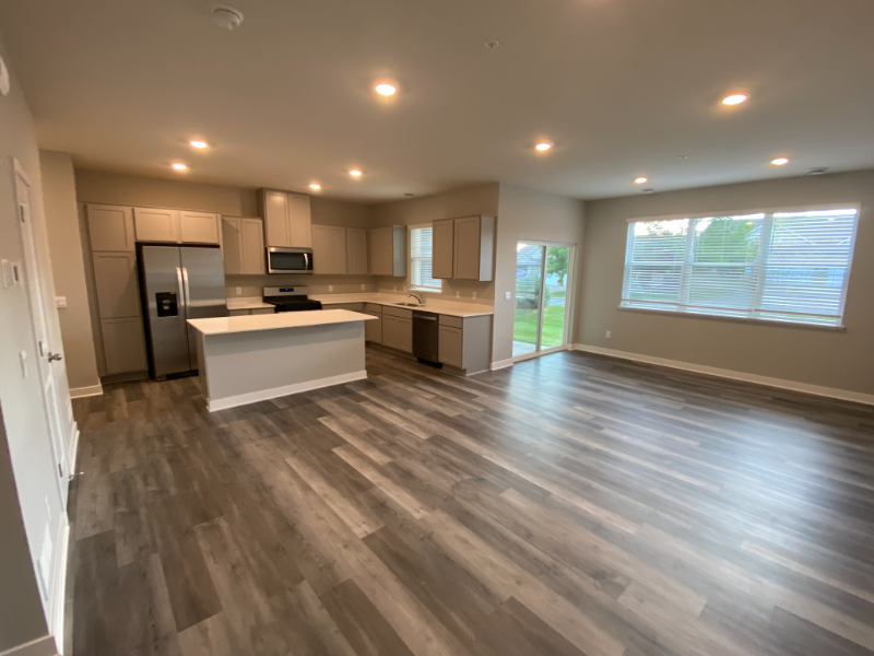 17079 Dysart Pl - Photo 2 of 25